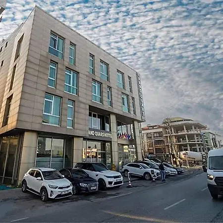 Hotell Grand Quars