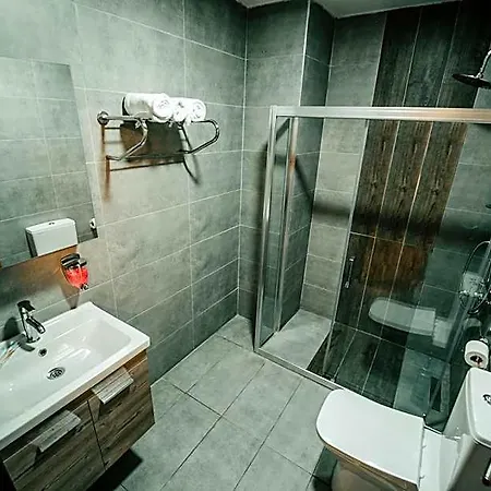 Hotell Grand Quars